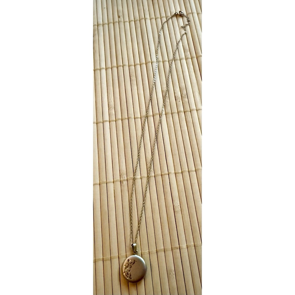 Vintage 925 Sterling Floral Engraved Locket Pendant/Necklace 18" Chain 2.98g